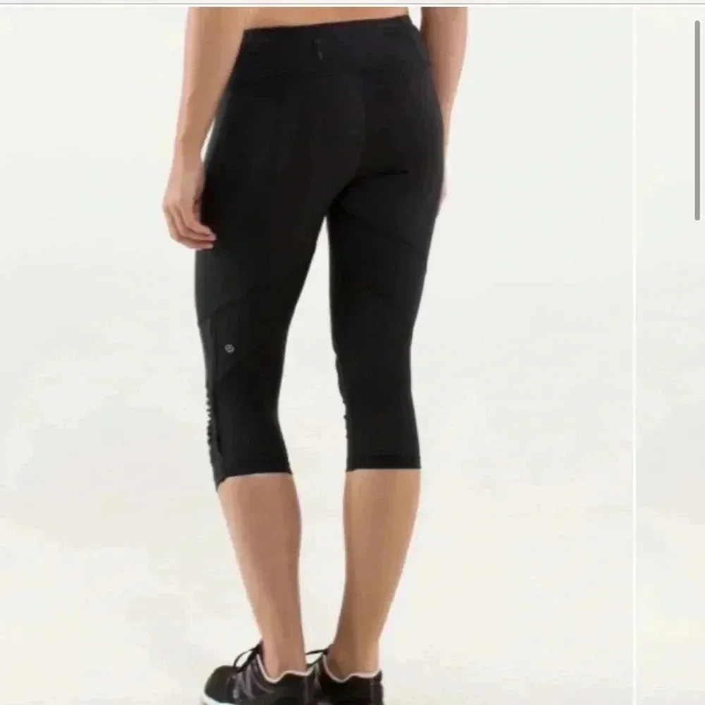 Lululemon run for your life crop